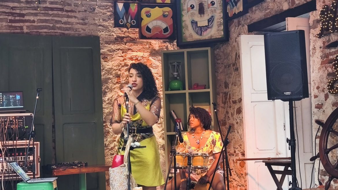 (Crónica) Mujeres que crecen en la música alternativa en Pa’ La Calle Music Fest Cartagena / La Música en Venas